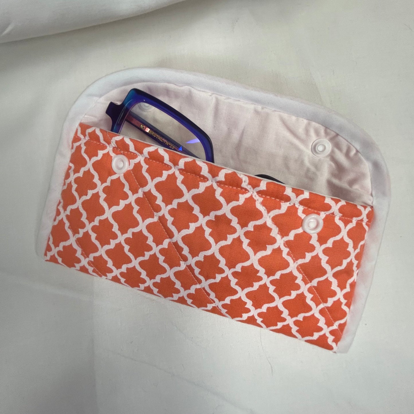 Etui à lunettes orange à motif