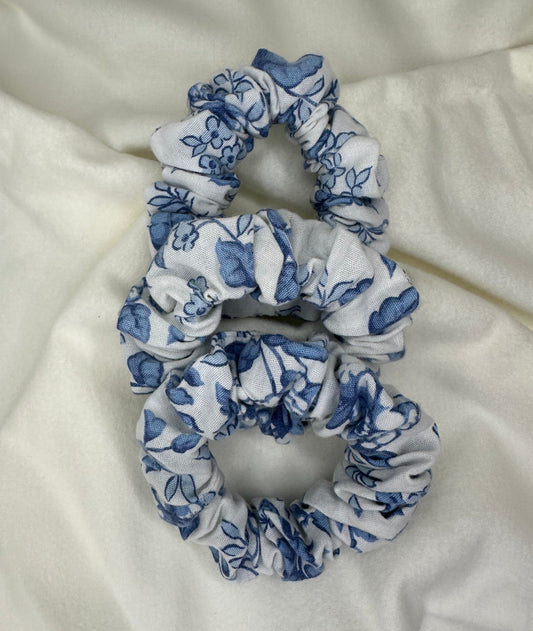 Chouchou fleurs bleues