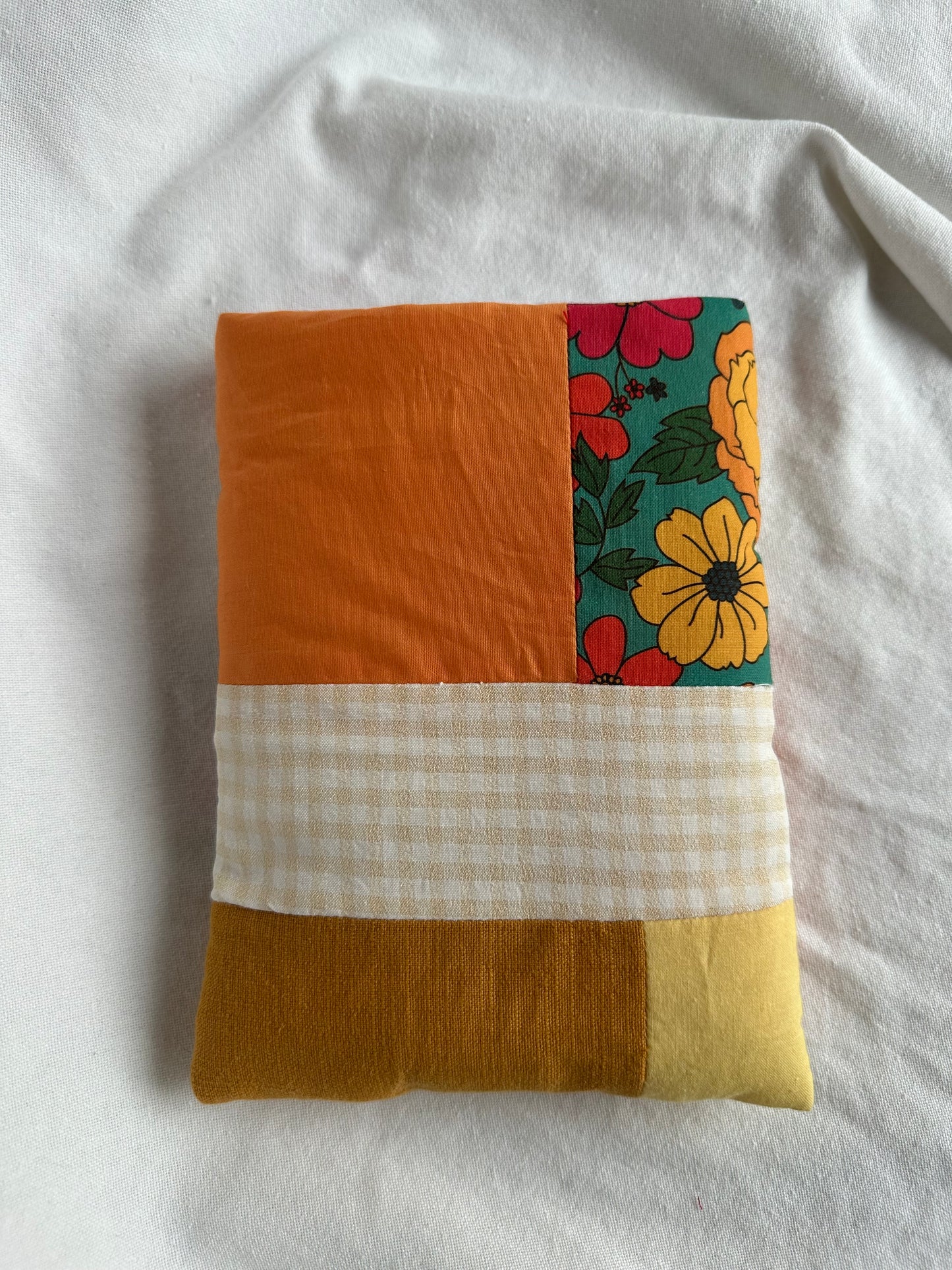 Housse à livre poche patchwork jaune