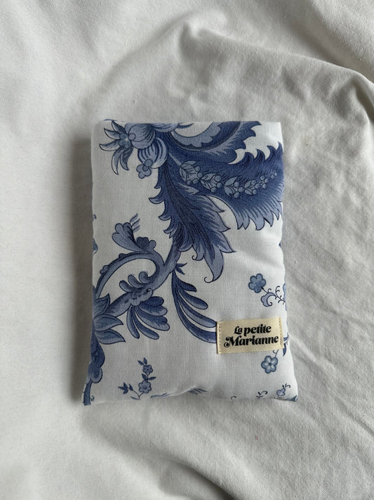 Housse à livre poche floral bleu
