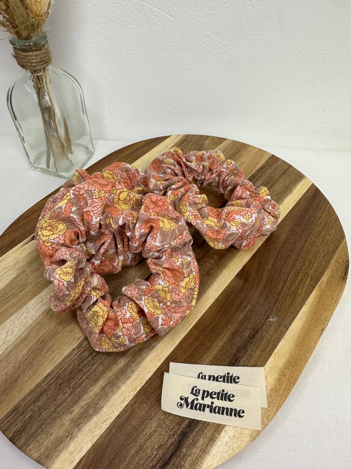 Chouchou floral orange