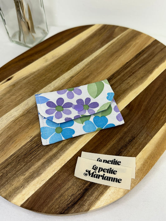 Porte-cartes à fleurs