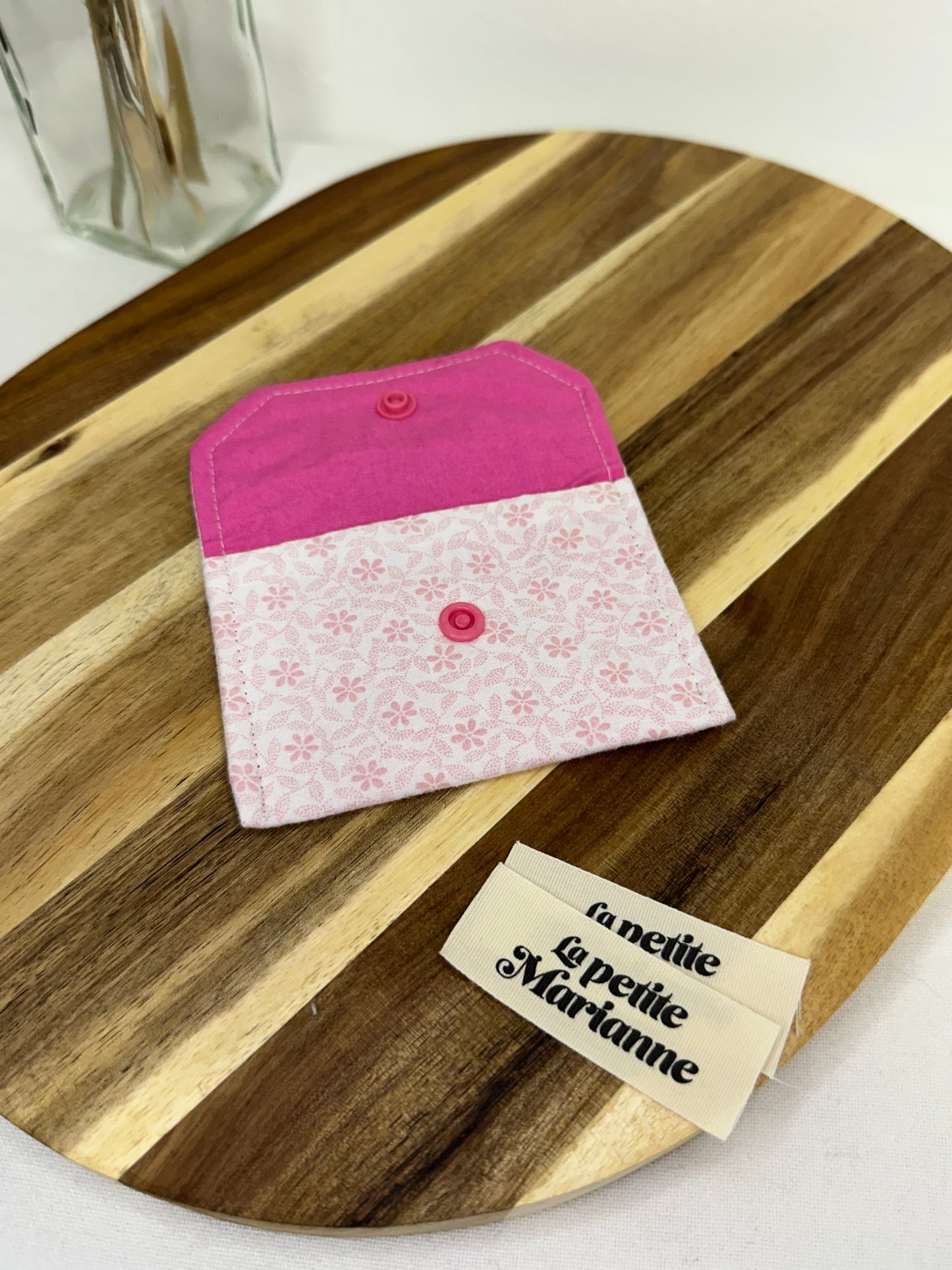 Porte-cartes fleurs roses