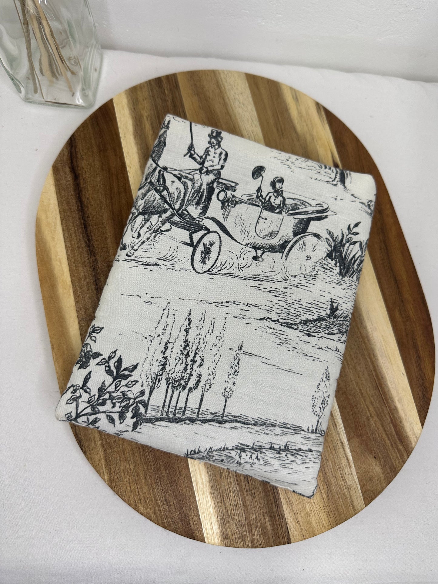 Housse à livre poche calèche